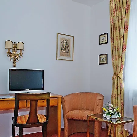 Hotel Diana 3*