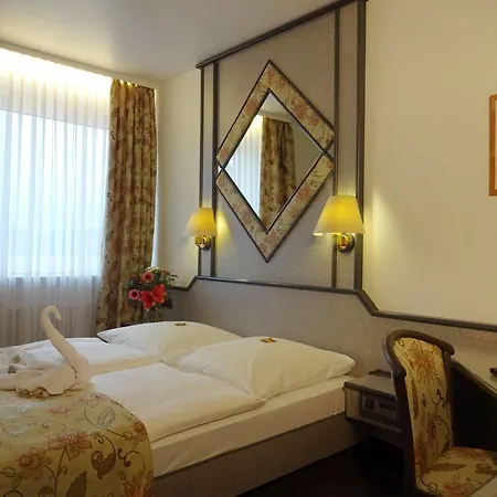 Diana Hotel 3*